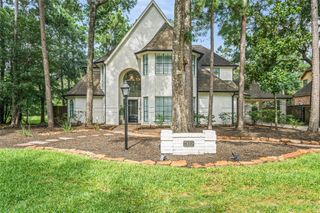 42 Golden Shadow Circle, The Woodlands, TX 77381
