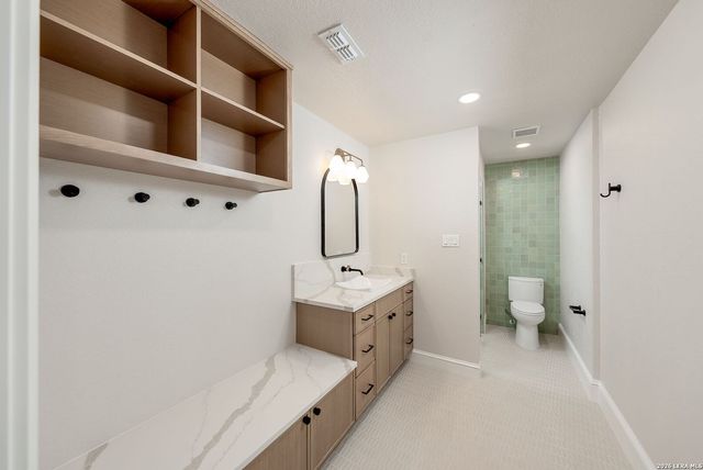 412 Cliffside Dr, Shavano Park, TX 78231