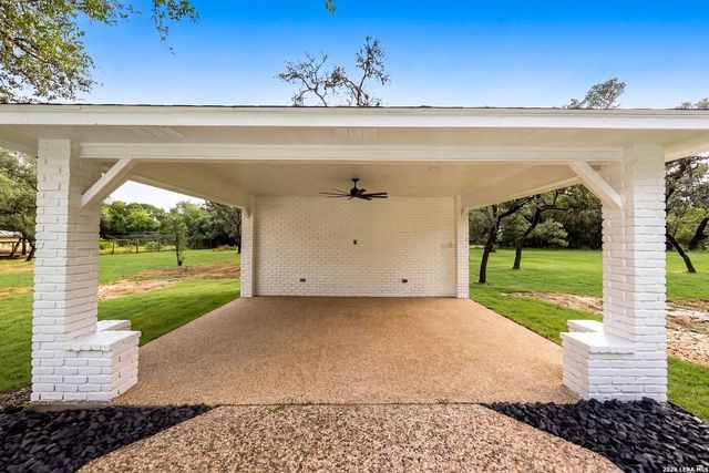412 Cliffside Dr, Shavano Park, TX 78231