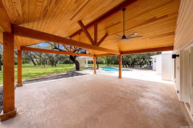 412 Cliffside Dr, Shavano Park, TX 78231
