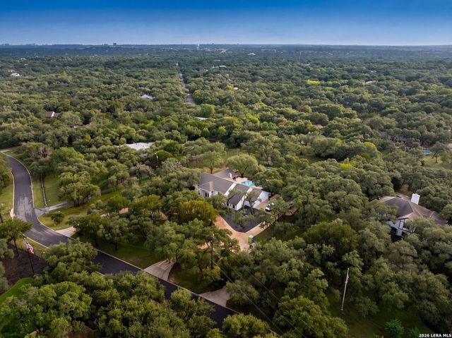 412 Cliffside Dr, Shavano Park, TX 78231