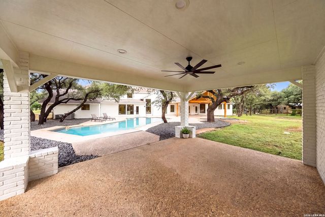 412 Cliffside Dr, Shavano Park, TX 78231