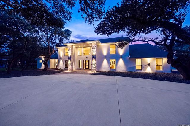 412 Cliffside Dr, Shavano Park, TX 78231