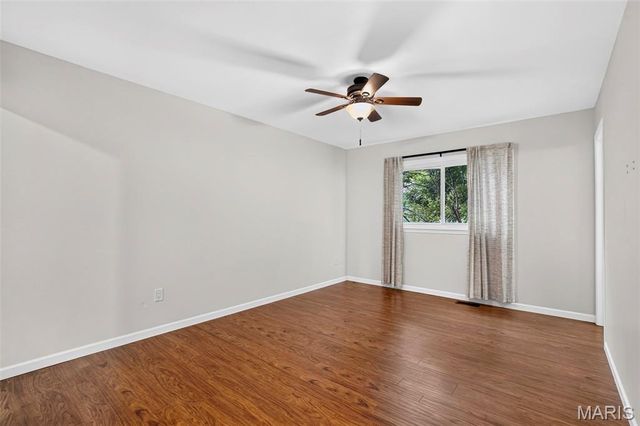 1201 Summerwood Drive, St Peters, MO 63376
