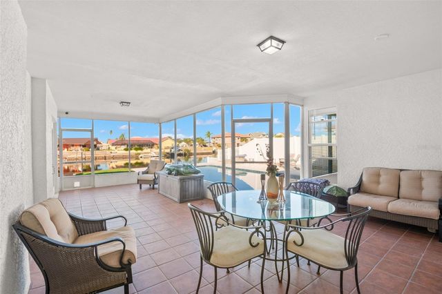 5451 WINDWARD WAY, New Port Richey, FL 34652