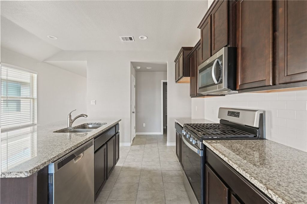 7618 Herd Rider, Corpus Christi, TX 78414 — photo 4
