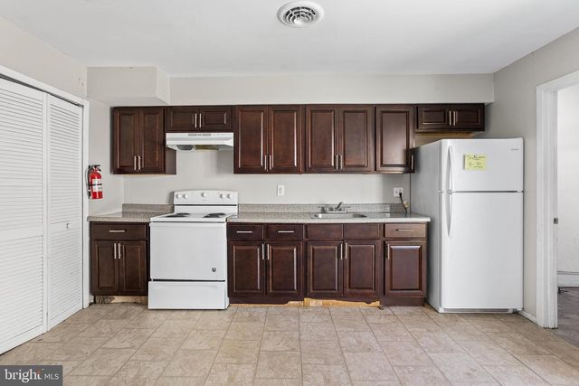 81 ROCKLAND DR, Willingboro, NJ 08046