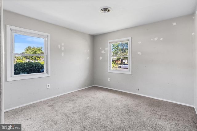 81 ROCKLAND DR, Willingboro, NJ 08046