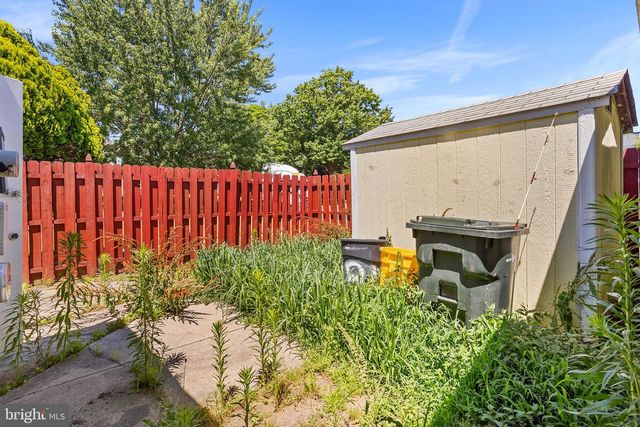 81 ROCKLAND DR, Willingboro, NJ 08046