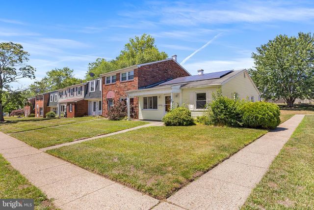 81 ROCKLAND DR, Willingboro, NJ 08046