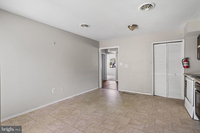 81 ROCKLAND DR, Willingboro, NJ 08046