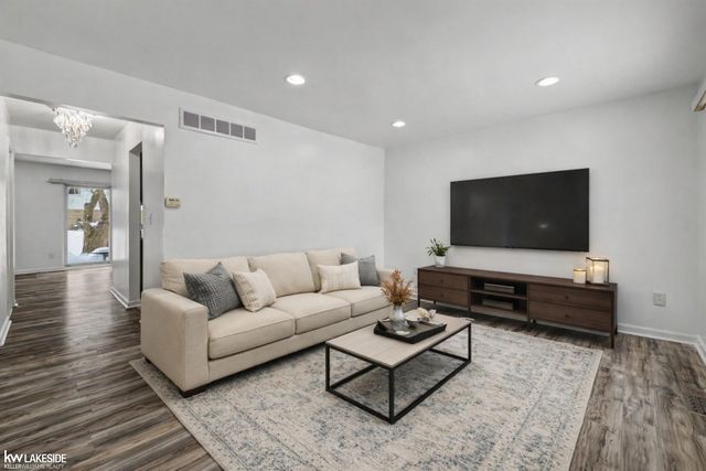 14130 Merriweather Street, Sterling Heights, MI 48312