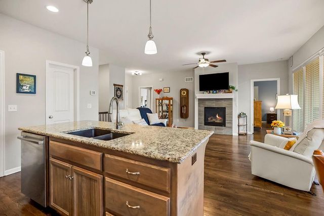 25496 W 148th Terrace, Olathe, KS 66061