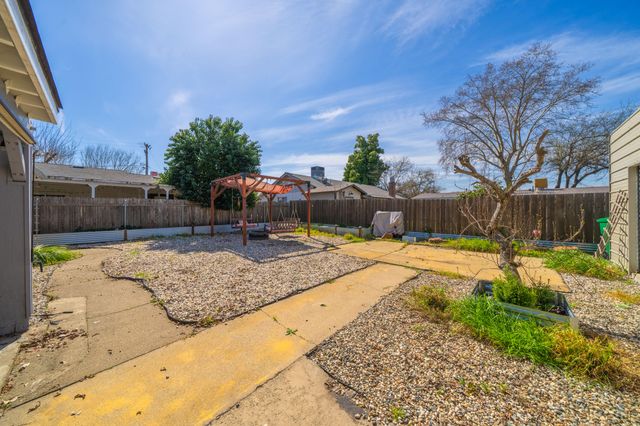 2648 Tremonto Road, Anderson, CA 96007