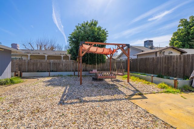 2648 Tremonto Road, Anderson, CA 96007