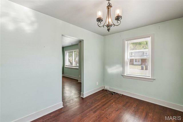 1275 St Mark Drive, Florissant, MO 63031