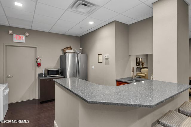 1 Channel Drive 206, Monmouth Beach, NJ 07750