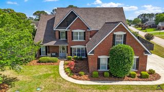 218 Knob Hill Drive, Warner Robins, GA 31088