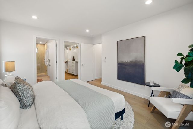 713 N 70th Street, Seattle, WA 98103