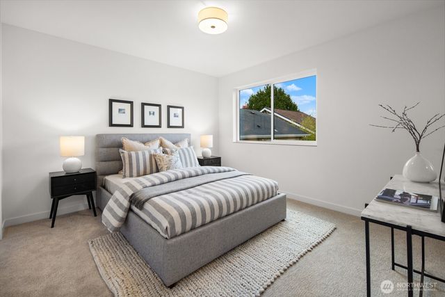 713 N 70th Street, Seattle, WA 98103