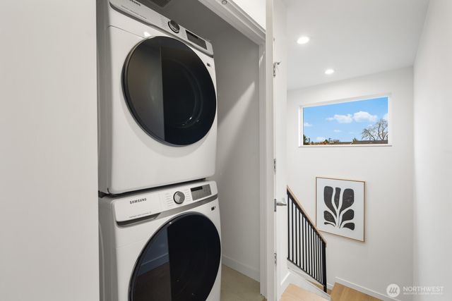 713 N 70th Street, Seattle, WA 98103