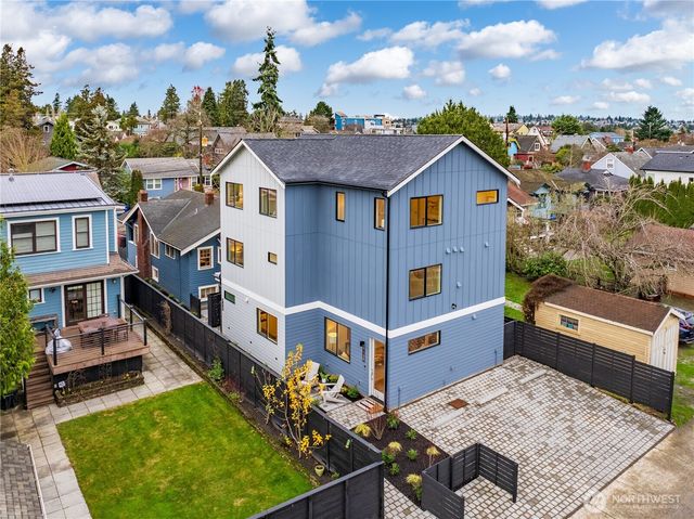 713 N 70th Street, Seattle, WA 98103