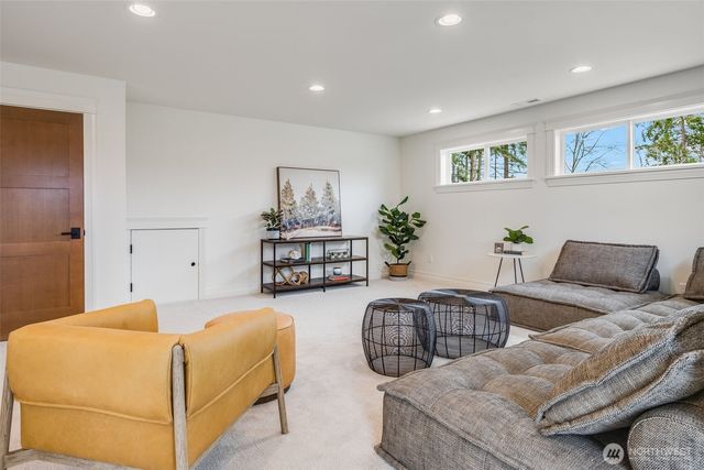 8110 Shirley Avenue, Gig Harbor, WA 98332