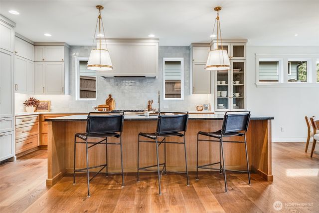 8110 Shirley Avenue, Gig Harbor, WA 98332