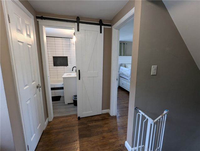 513 W Miller Ave, Munhall, PA 15120