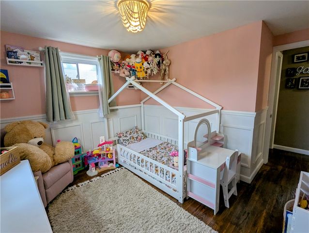 513 W Miller Ave, Munhall, PA 15120