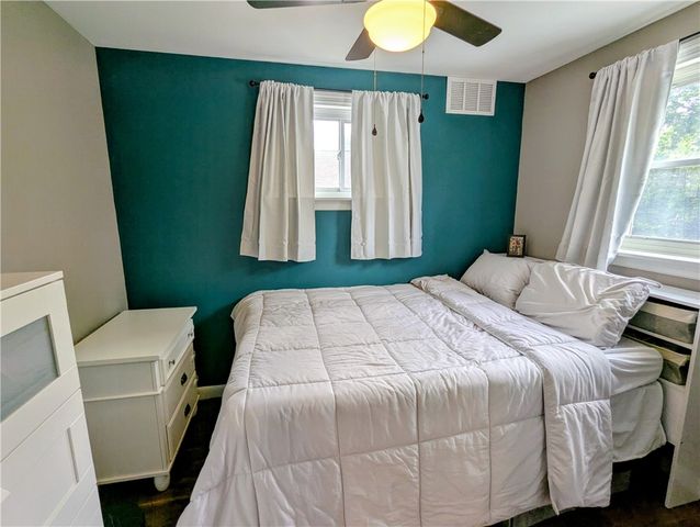 513 W Miller Ave, Munhall, PA 15120