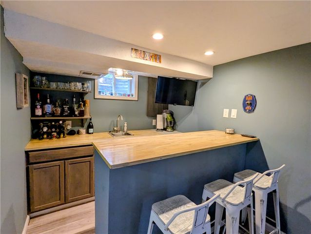 513 W Miller Ave, Munhall, PA 15120