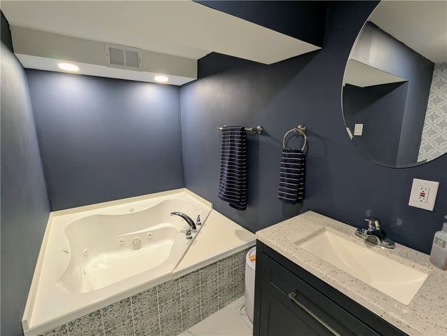 513 W Miller Ave, Munhall, PA 15120