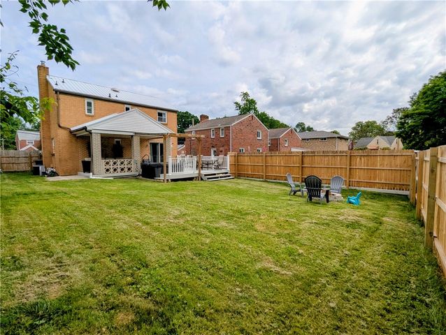 513 W Miller Ave, Munhall, PA 15120