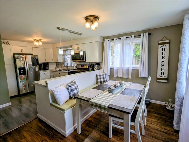 513 W Miller Ave, Munhall, PA 15120