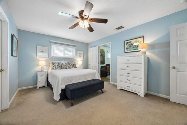 126 Dolphin, Galveston, TX 77550
