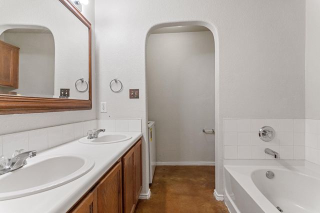 4523 Felicity LN, Austin, TX 78725
