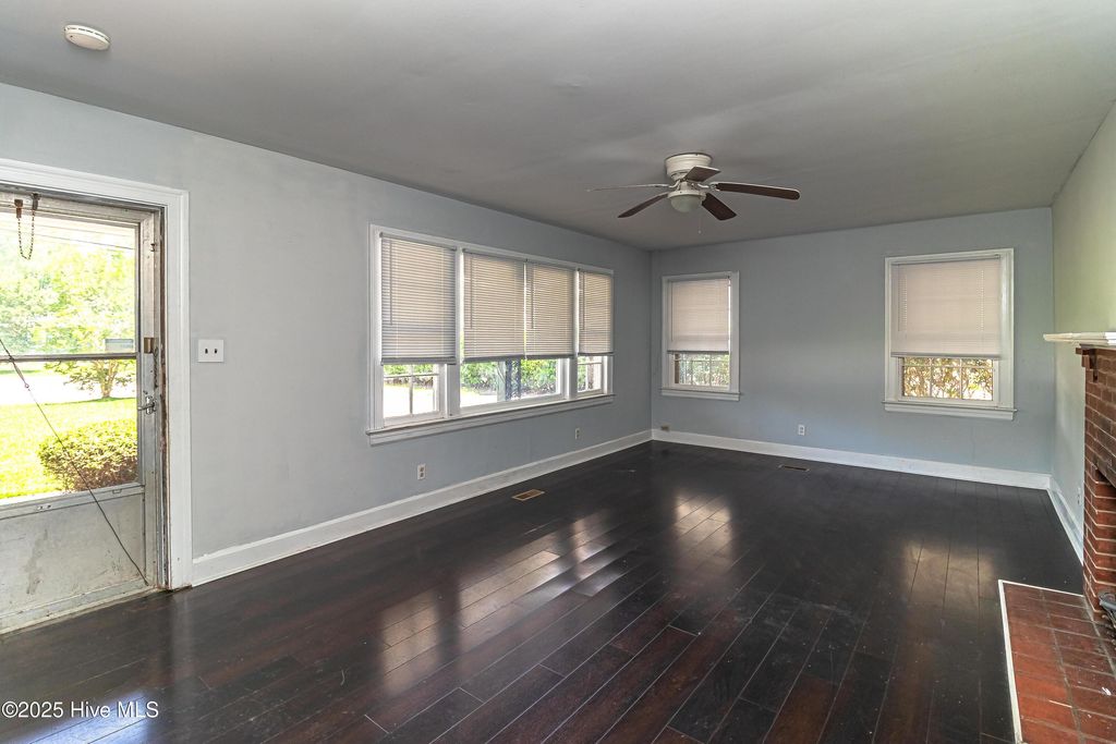 1213 Tarboro Street SW, Wilson, NC 27893