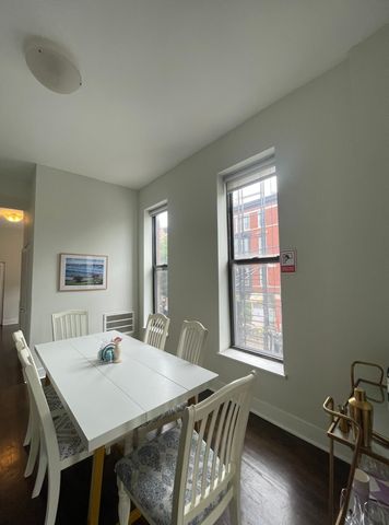 1205 W Webster Avenue 2E, Chicago, IL 60614