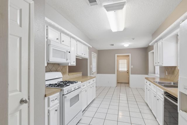 2607 Allyson Court, Spring, TX 77373