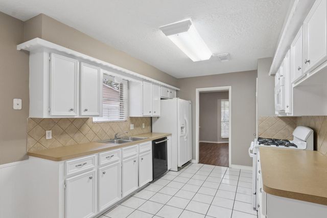 2607 Allyson Court, Spring, TX 77373