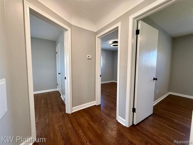 25530 Marilyn Avenue, Warren, MI 48089