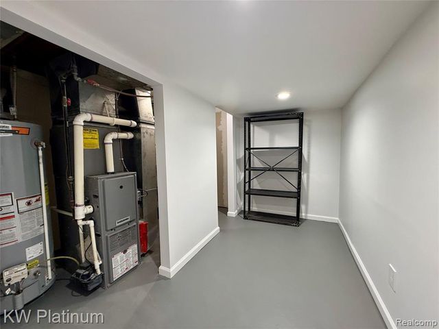 25530 Marilyn Avenue, Warren, MI 48089