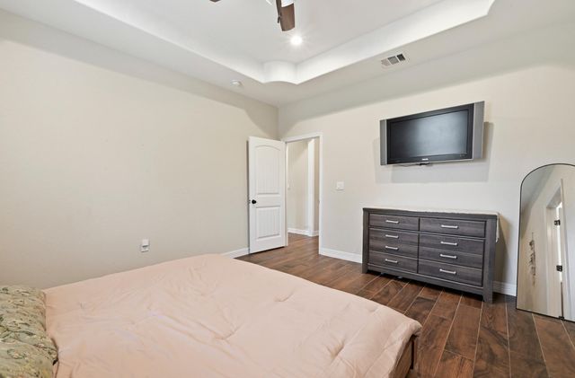 202 Cedar Hills DR, Elgin, TX 78621