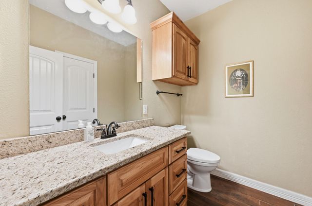 202 Cedar Hills DR, Elgin, TX 78621