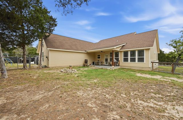 202 Cedar Hills DR, Elgin, TX 78621
