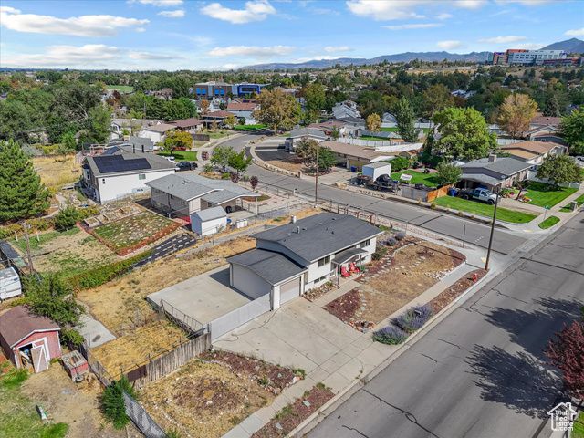 9968 S FLINT DR, Sandy, UT 84094