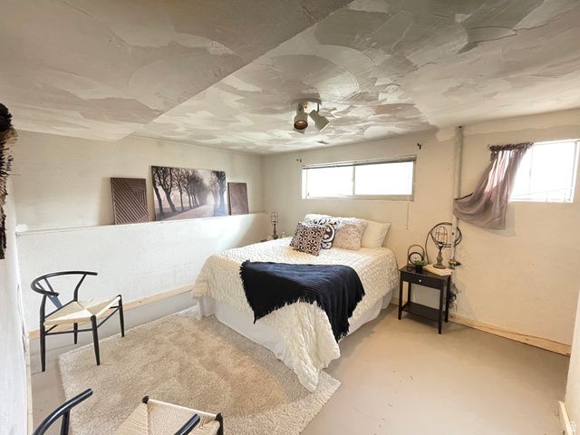 9968 S FLINT DR, Sandy, UT 84094