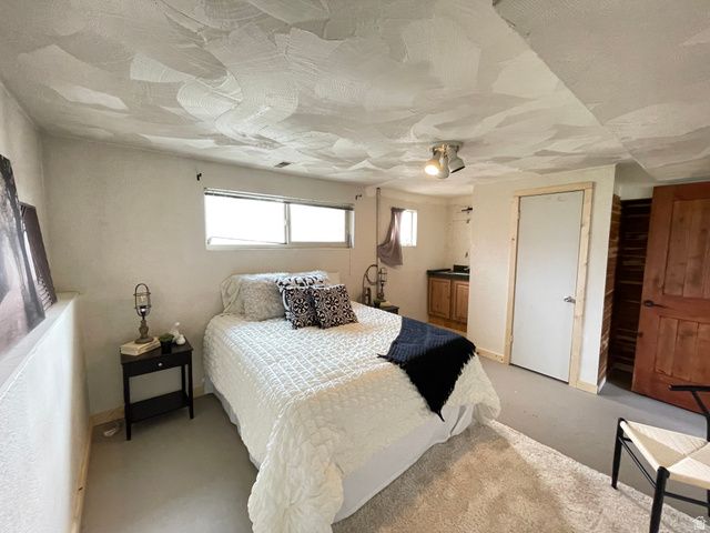 9968 S FLINT DR, Sandy, UT 84094