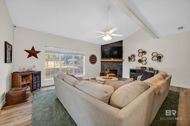 515 Parkwood Avenue, Daphne, AL 36526